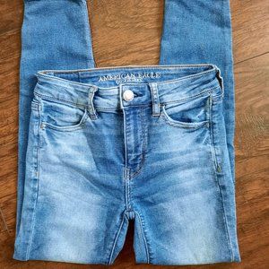 AE Hi-Rise Jegging Crop Stretch Jeans Size 0-short